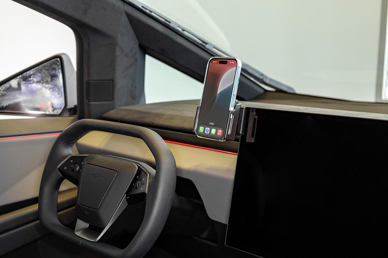 856112 Brodit ProClip für Tesla Cybertruck - Baujahre 2023-2025, Armaturenbrett Mitte 8