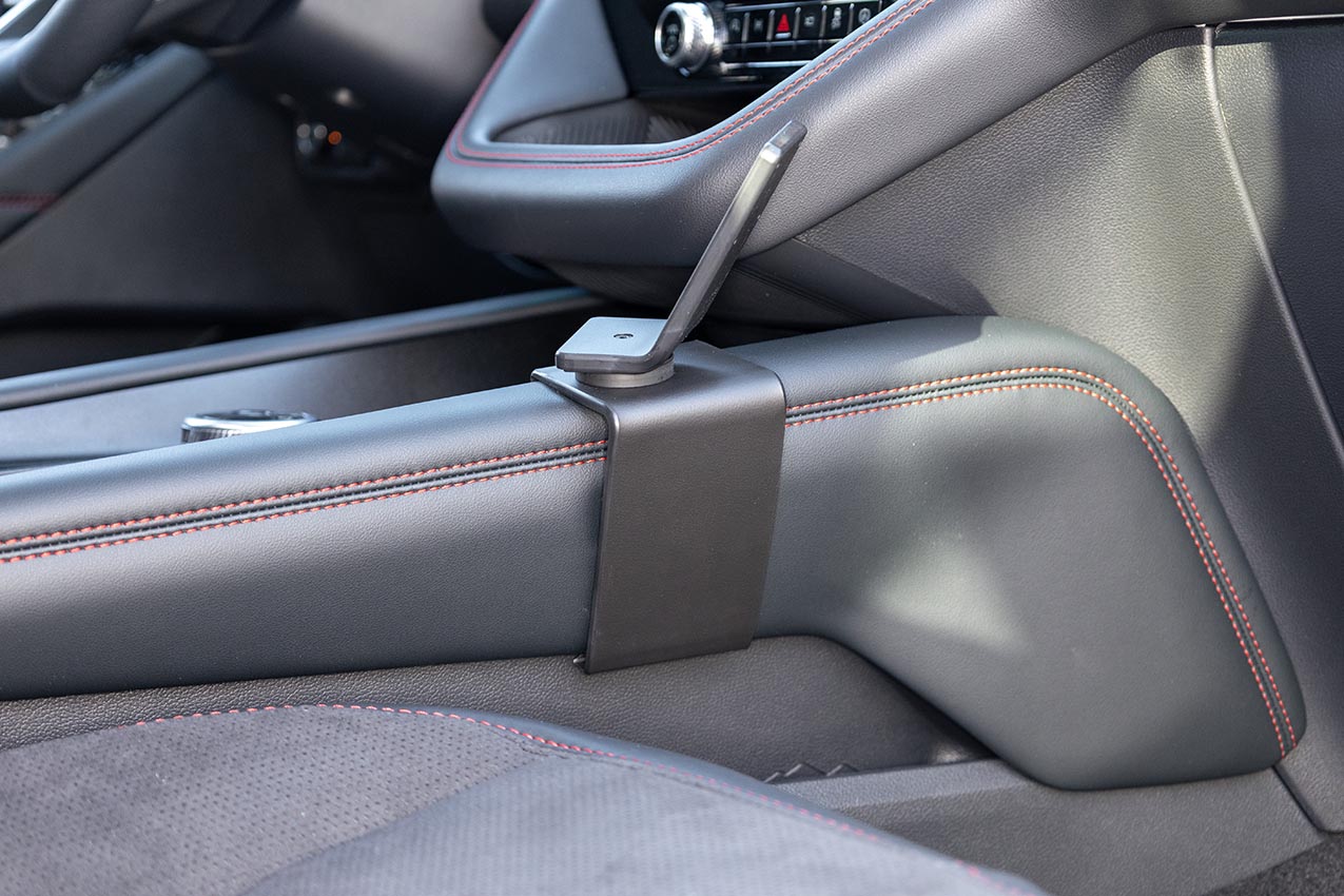 836128 Brodit ProClip für Ford Explorer Baujahr 2025 - Mittelkonsole 5