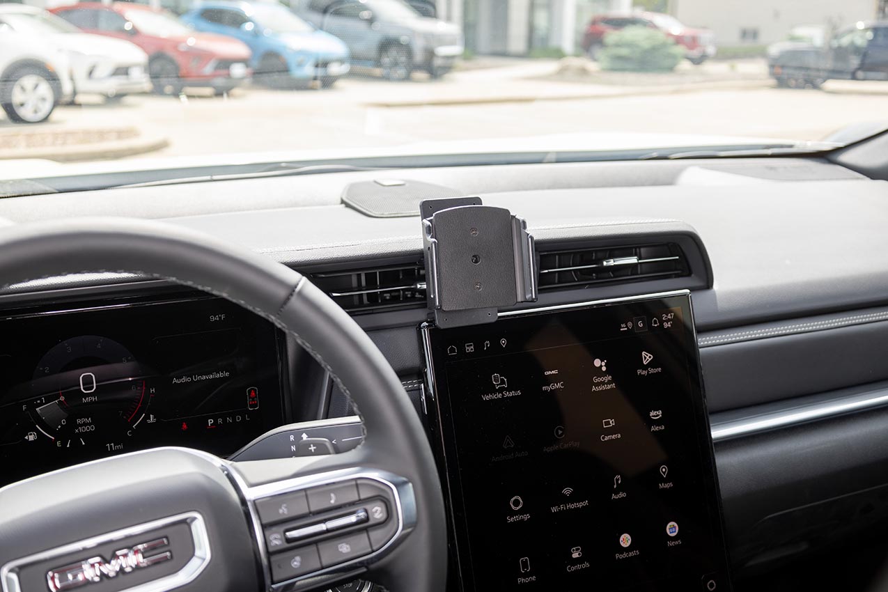 856204 Brodit ProClip für GMC Terrain - Baujahr 2025-2026, Armaturenbrett Mitte 11