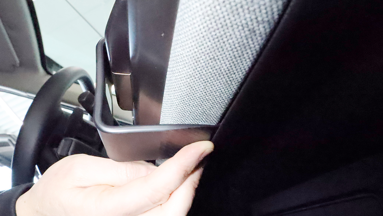 856267 ProClip für Kia EV4 - Baujahr 2025-2026, Armaturenbrett Mitte Fahrerseite 7