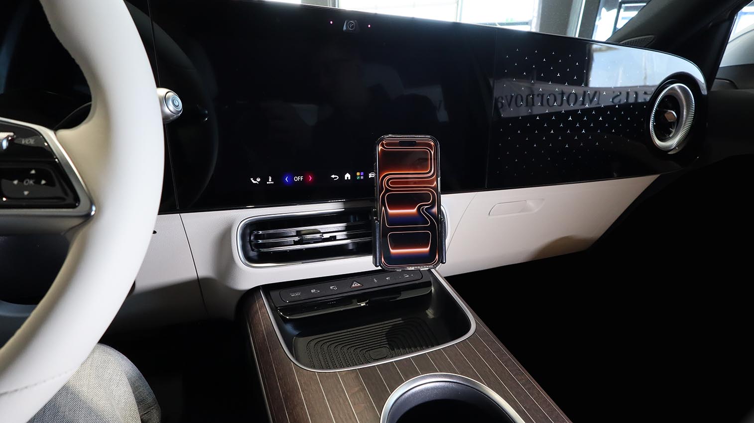 856289 Brodit ProClip für Mercedes Benz GLB-Class - BJ 2027 und CLA-Class - BJ 2026 12