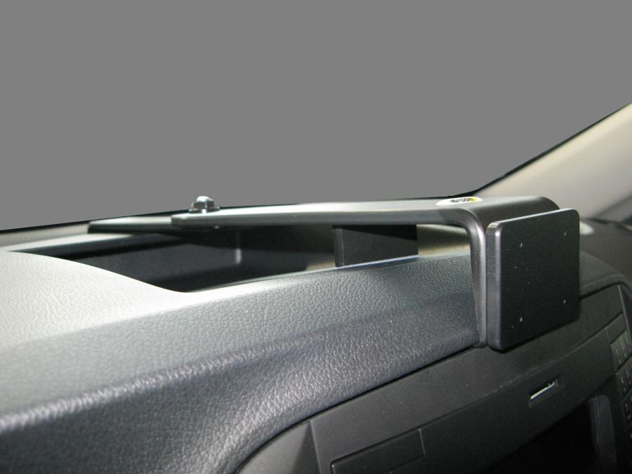 655220 Brodit RHD ProClip für Mercedes Vito W447, ab Bj. 05/2014-, NICHT  bei Automatik Nur Rechtslenker