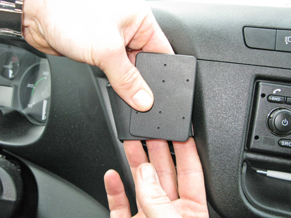 855089 ProClip - Iveco Daily 15-24 4