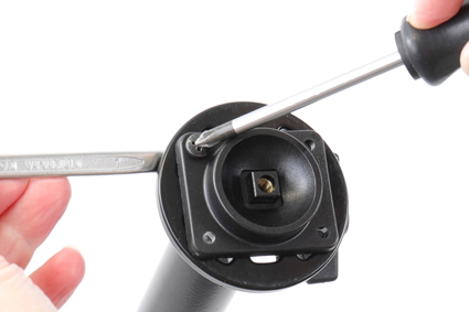 712145 Aktiv Halterung mit Zigarettenanzünder-Stecker - Point Mobile PM85 4