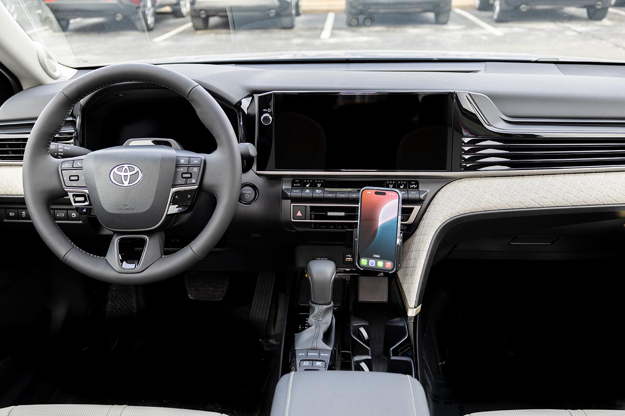 856143 Brodit ProClip für Toyota Camry - Baujahr 25-26, Armaturenbrett Mitte Beifahrer 8