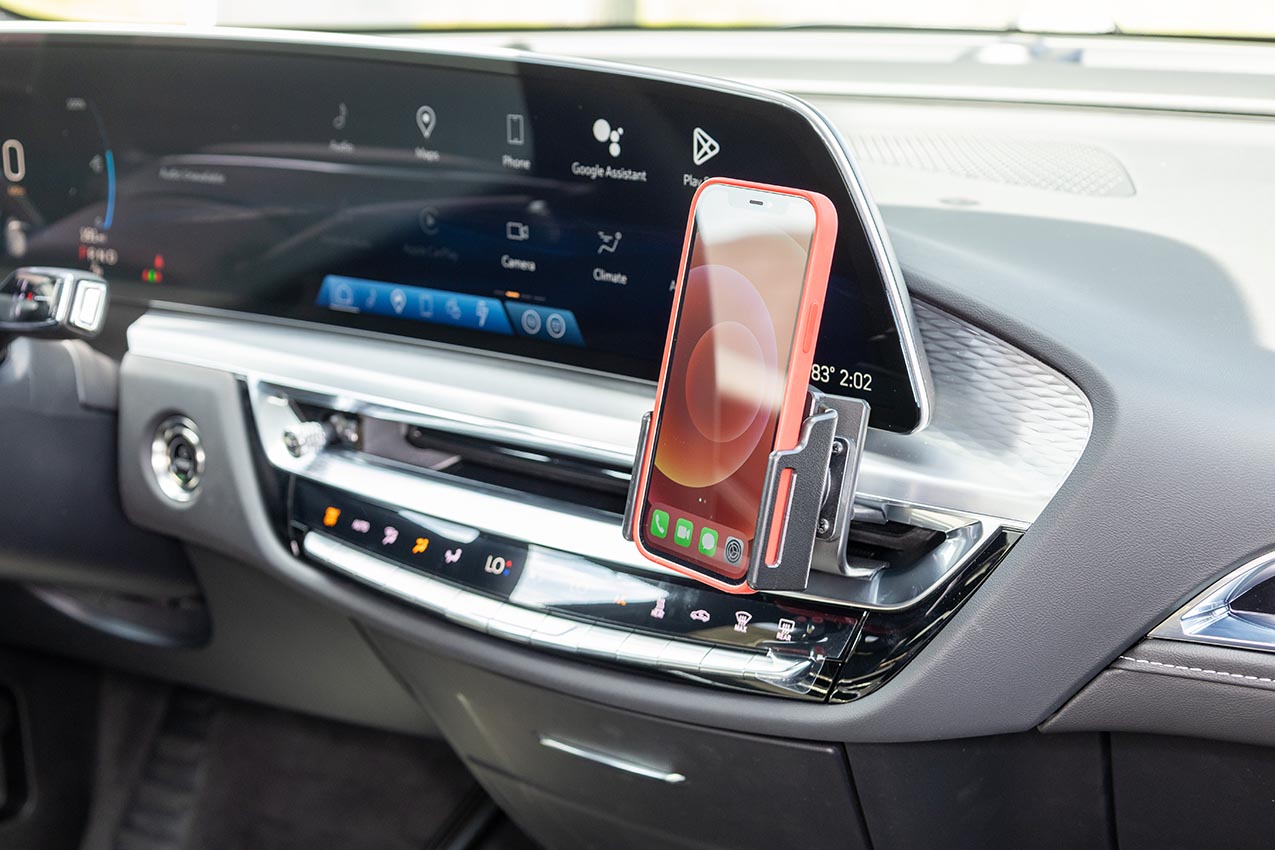 856098 Brodit ProClip für Cadillac Lyriq 23+ - Baujahr 2024-2026, Armaturenbrett 8