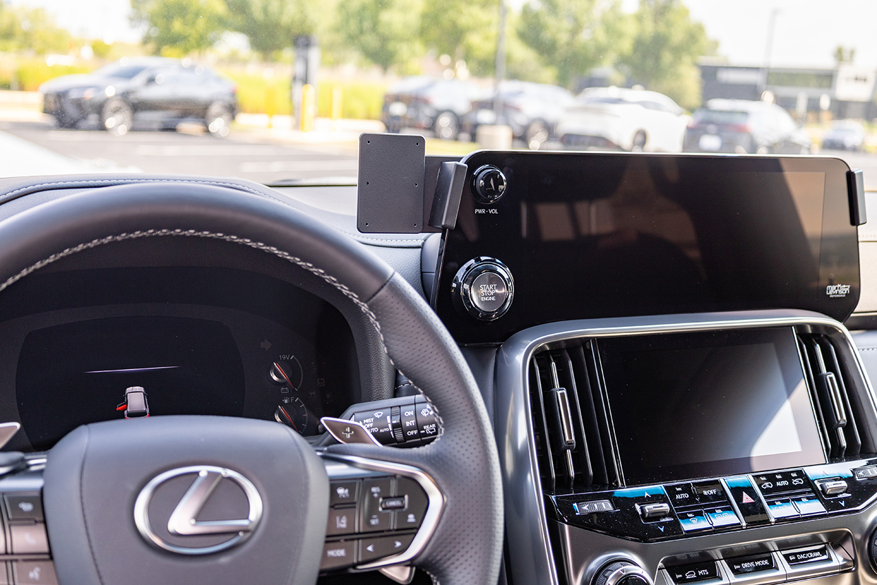 856067 Brodit ProClip für Lexus LX-Series Baujahre 2022 - 2025 - Armaturenbrett Mitte 4