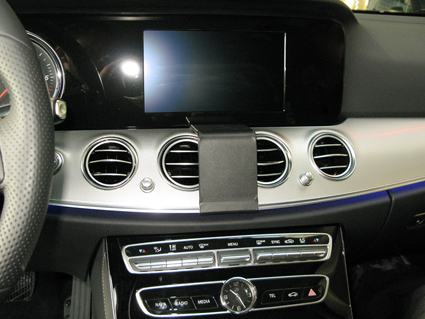 213521 Verstärkter ProClip - Mercedes Benz E-Klasse, Limo 17 7