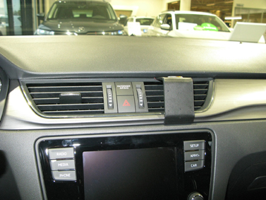 855356 ProClip - Skoda Rapid 18-19 6