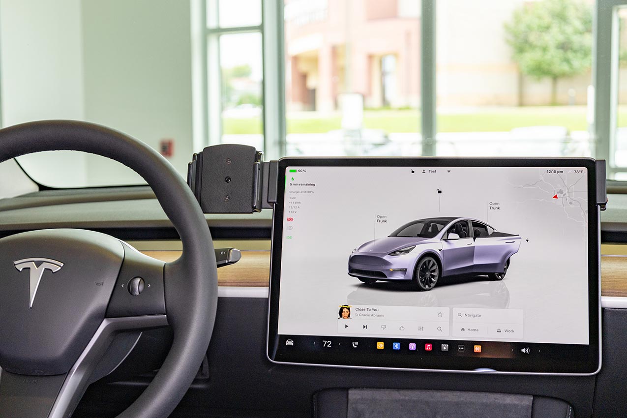 856208 Brodit ProClip für Tesla Model Y Juniper & Model Y - Baujahr 2025 ½ - 6