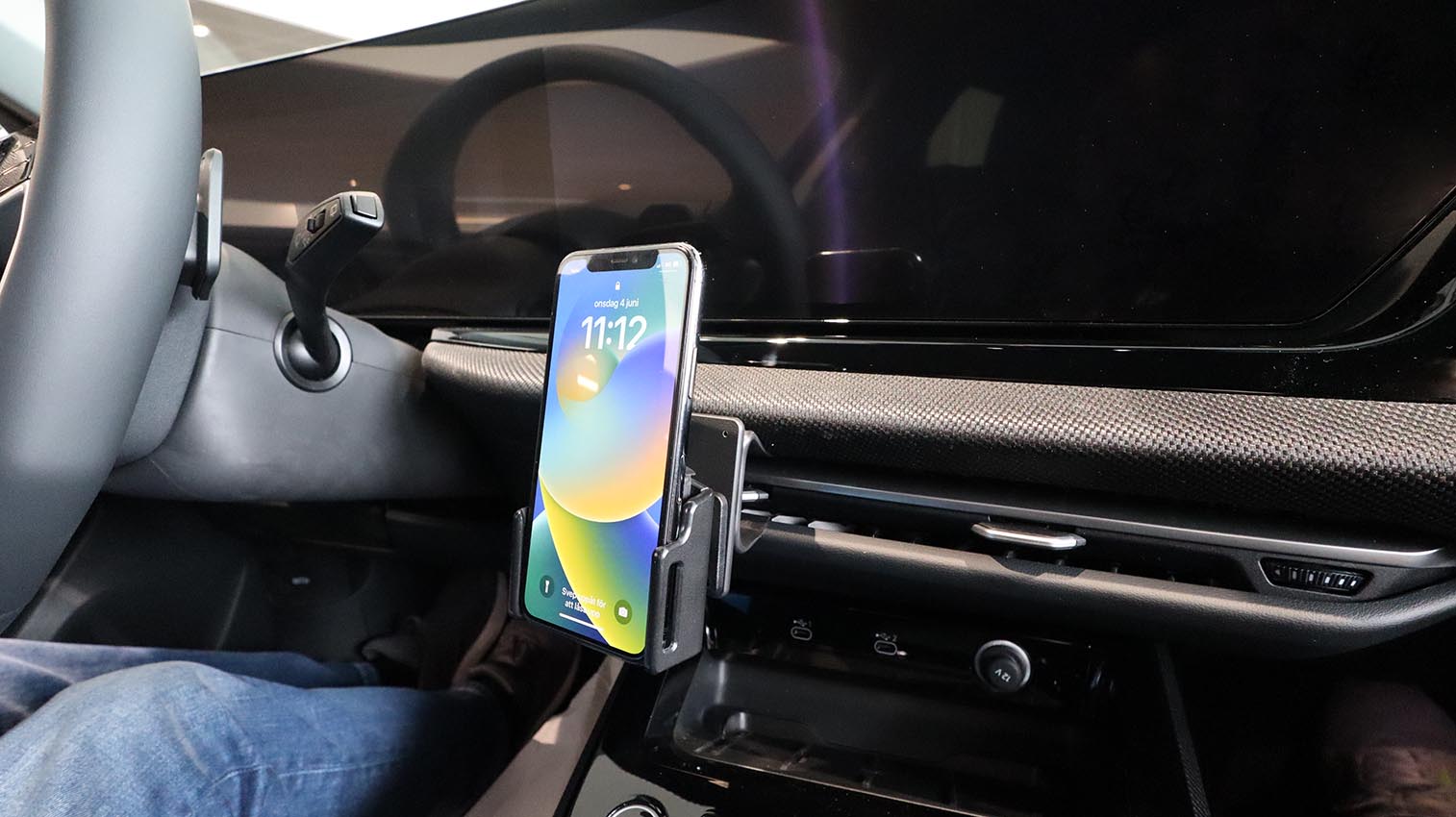 856220 Brodit ProClip für Audi A5 - Baujahr 2025-2026, Armaturenbrett Mitte 10