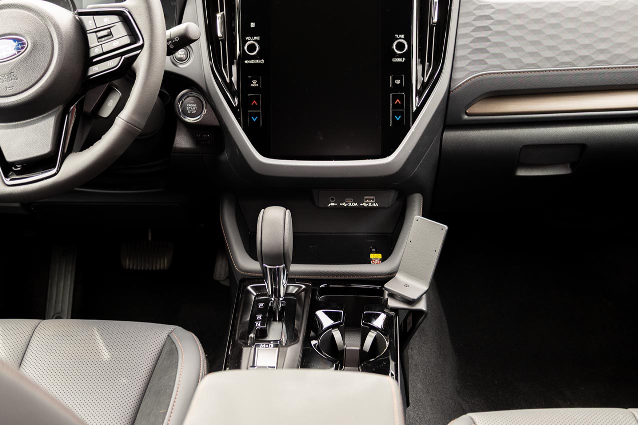 836275 ProClip für Subaru Forester - Baujahr 2026, Mittelkonsole 12