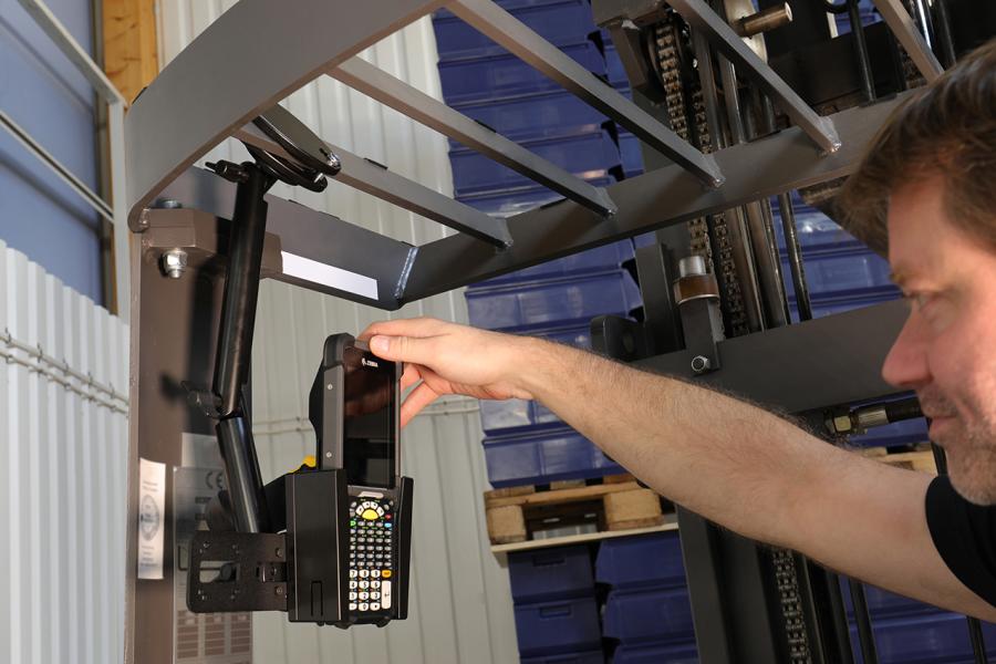 216076 Erweiterungsplatte für vorhandene Systeme für bis zu 3 Halter 2