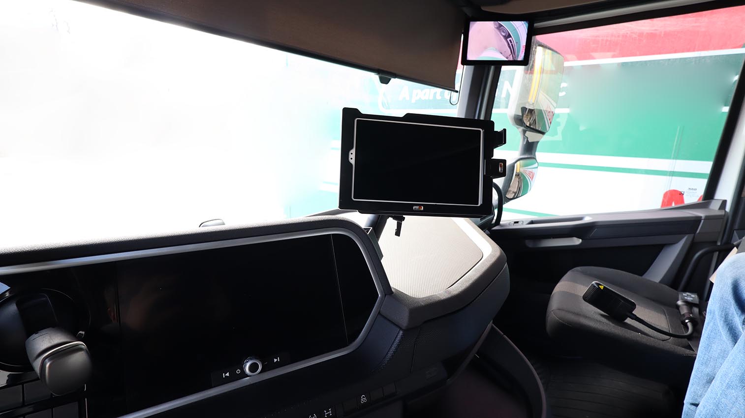 213592 verstärkter ProClip für DAF XD/XF/XG/XG+ - Baujahr 2022-2026, Armaturenbrett 12