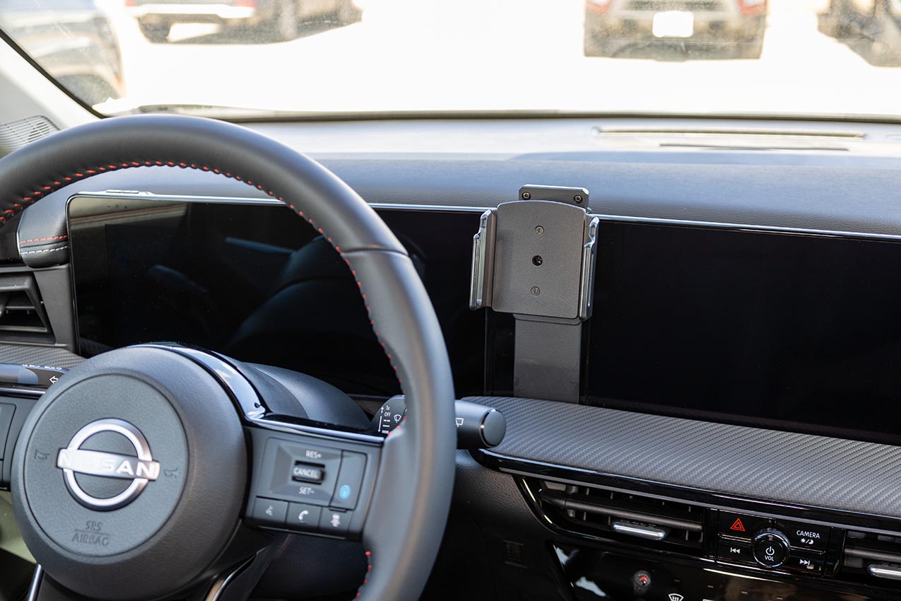 856154 Brodit ProClip für Nissan Kicks - Baujahr 2025-2026, Armaturenbrett Mitte 7
