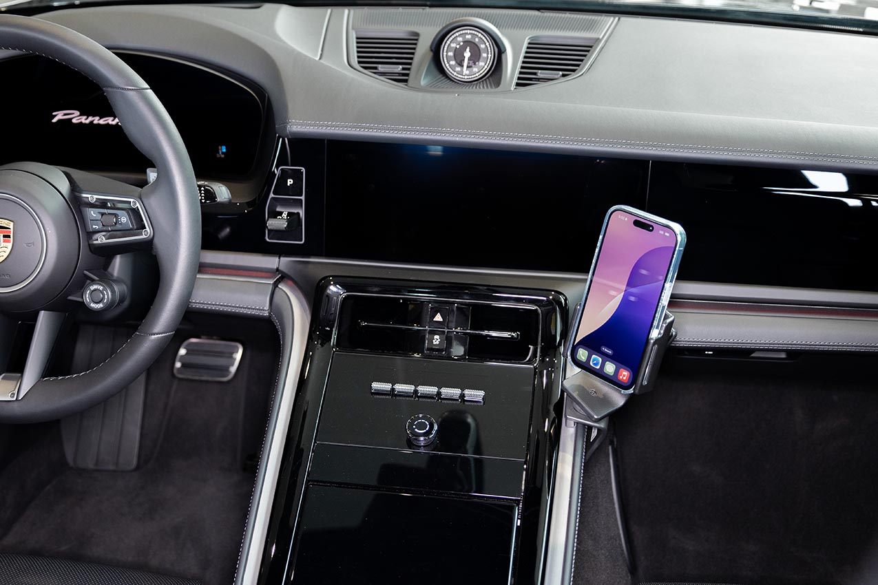 836138 Brodit ProClip für Porsche Panamera - Baujahr 2025- Mittelkonsole 11