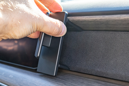 856124 ProClip - Kia EV9 24-25 5