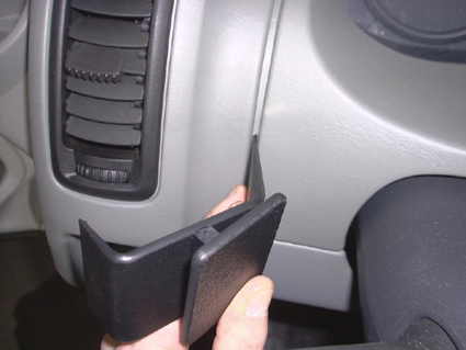 803198 ProClip - Nissan Primastar 02-14 4