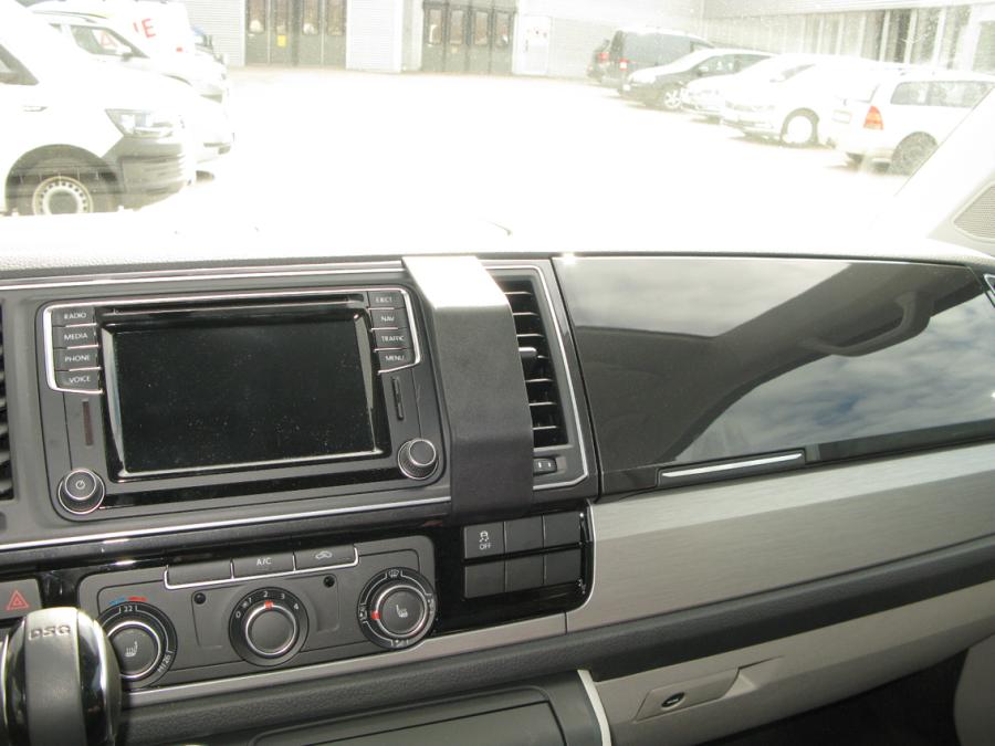 855204 ProClip - Volkswagen Multivan 16-19 5