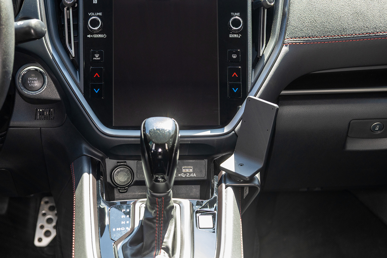 836195 Brodit ProClip für Subaru WRX - Baujahr 2022-2026, nur Automatik, Mittelkonsole 4