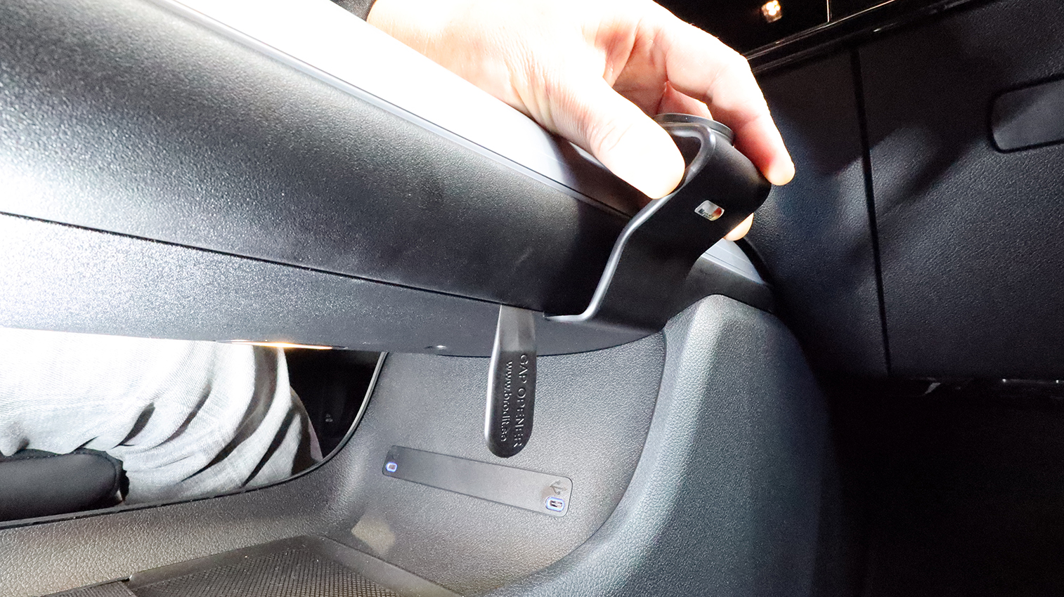 836242 Brodit ProClip für Mercedes Benz CLA-Class - Baujahr 2026, Mittelkonsole 5