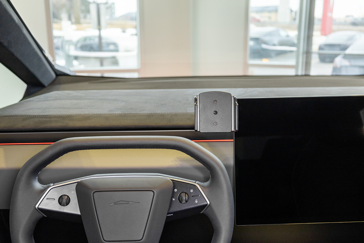 856112 Brodit ProClip für Tesla Cybertruck - Baujahre 2023-2025, Armaturenbrett Mitte 6