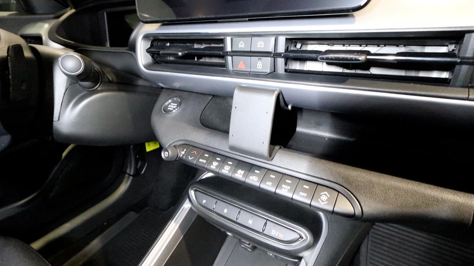 856236 Brodit ProClip für Jeep Avenger - Baujahr 2023-2026, Armaturenbrett Mitte 4