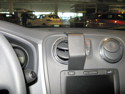 854897 ProClip - Dacia Logan 13-19 6