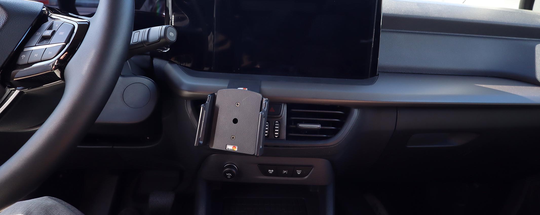 856243 Brodit ProClip Ford Transit Courier 2025-2026 Mittelkonsole Handy Navi Halterung 7