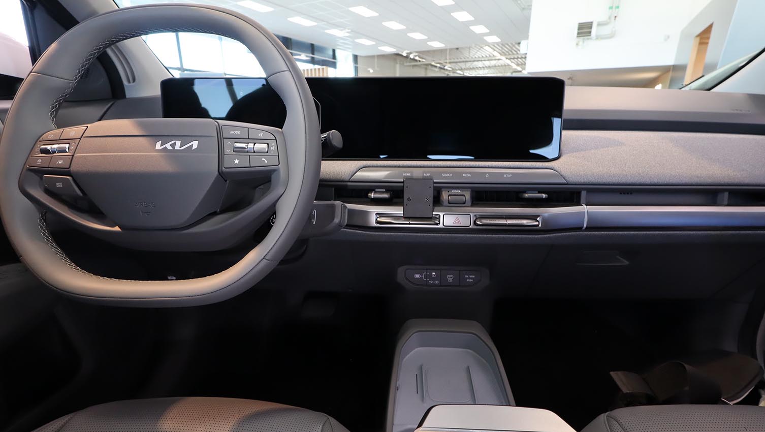856266 ProClip für Kia EV3 - Baujahr 2025-2026, Armaturenbrett Mitte Fahrerseite 12