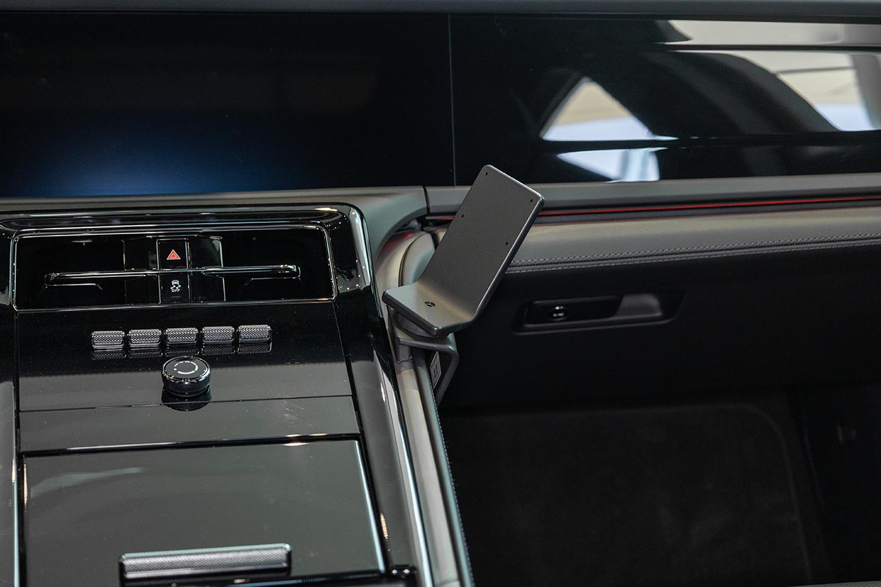 836138 Brodit ProClip für Porsche Panamera - Baujahr 2025- Mittelkonsole 8
