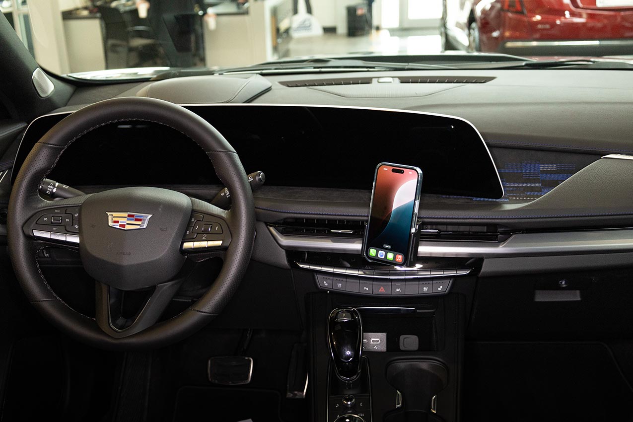 856145 Brodit ProClip für Cadillac XT4 - Baujahr 2024-2026, Armaturenbrett Mitte 8