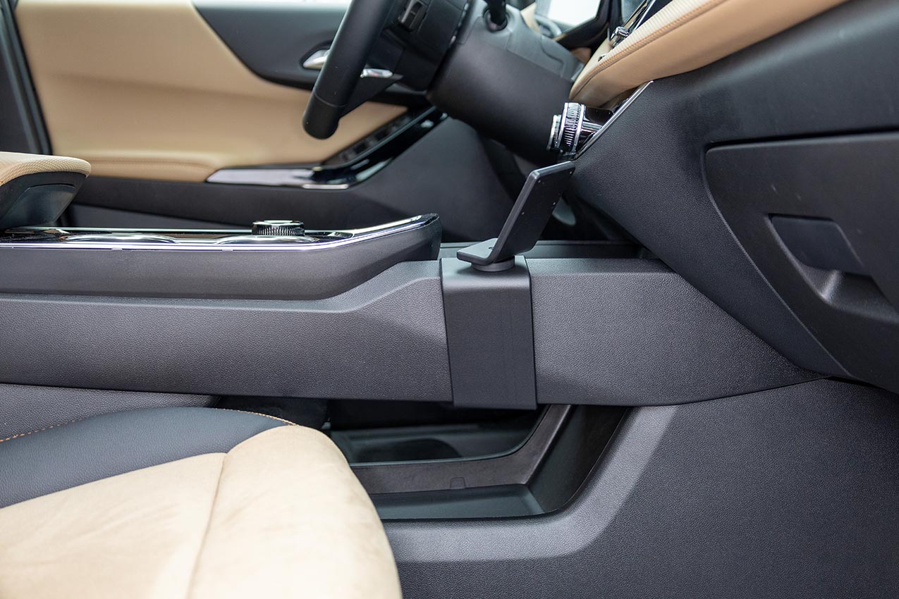 836132 Brodit ProClip für Chevrolet Equinox - Baujahr 2025-, Mittelkonsole 6