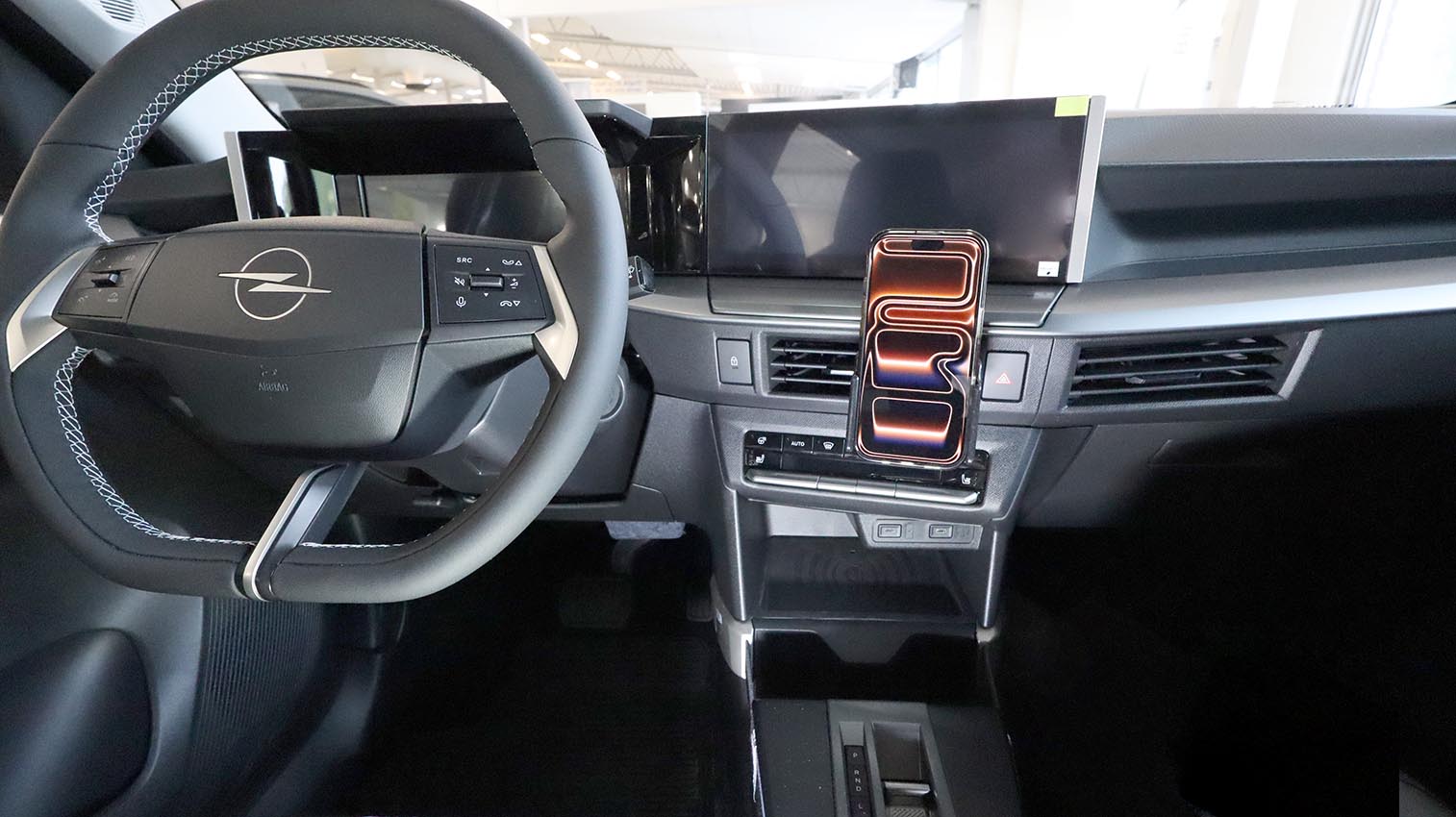 856292 Brodit ProClip für Opel Frontera - Baujahr 2024 - 2026, Armaturenbrett Mitte 11