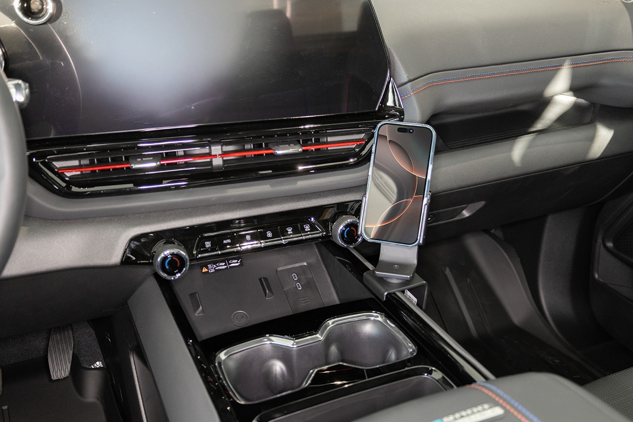 836131 Brodit ProClip Montageclip für Chevrolet Silverado EV Mittelkonsole 8