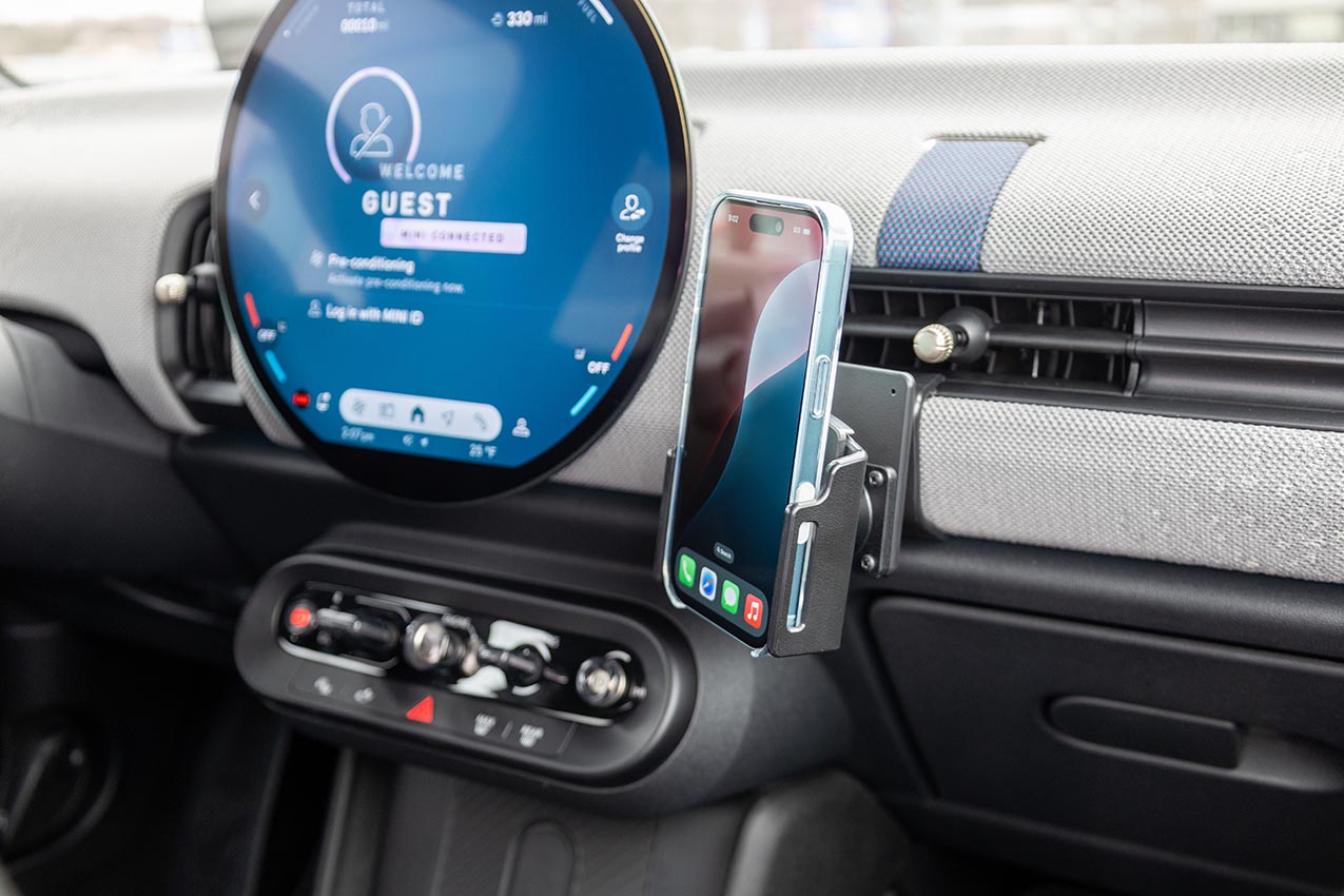 856141 Brodit ProClip für Mini Cooper Baujahr 2025 - Armaturenbrett Mitte 9