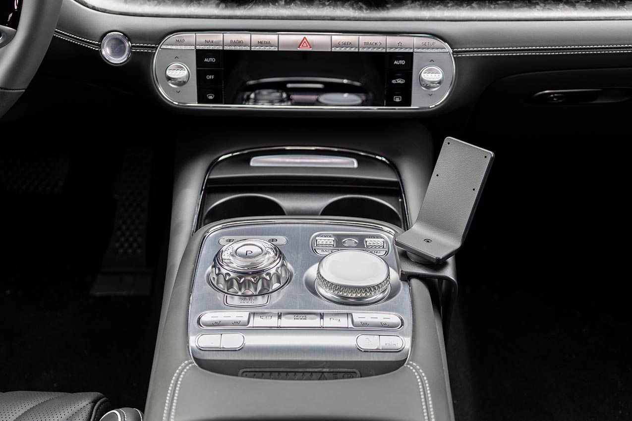 836093 Brodit ProClip für Genesis G90 - Baujahr 2023-2025, Mittelkonsole 6