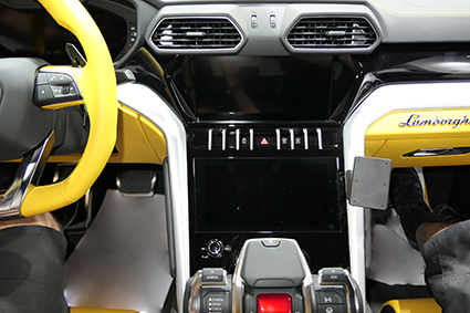 835790 ProClip - Lamborghini Urus 18-23 6