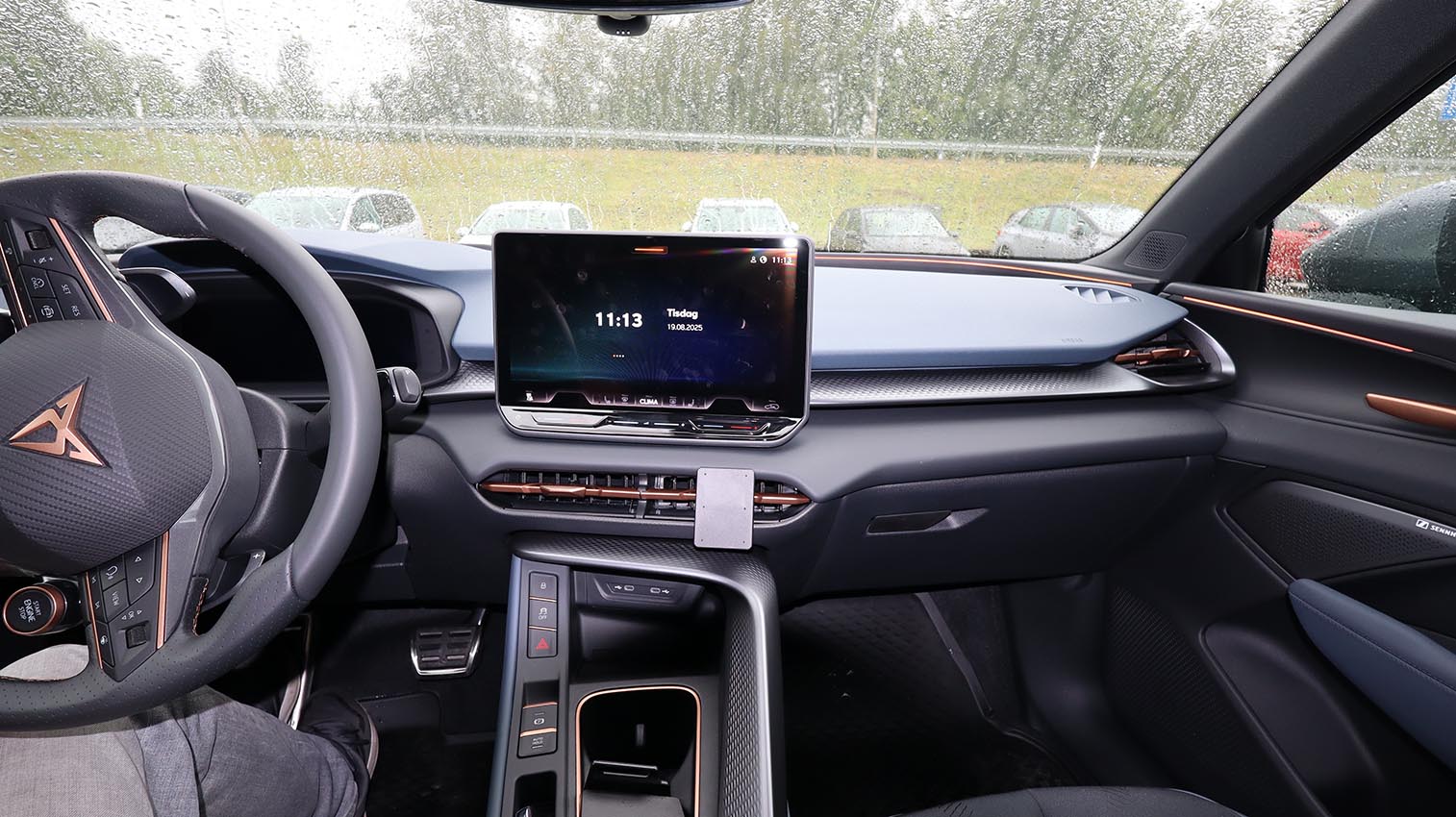856234 Brodit ProClip für Cupra Terramar - Baujahr 2024-2026, Armaturenbrett Mitte 5
