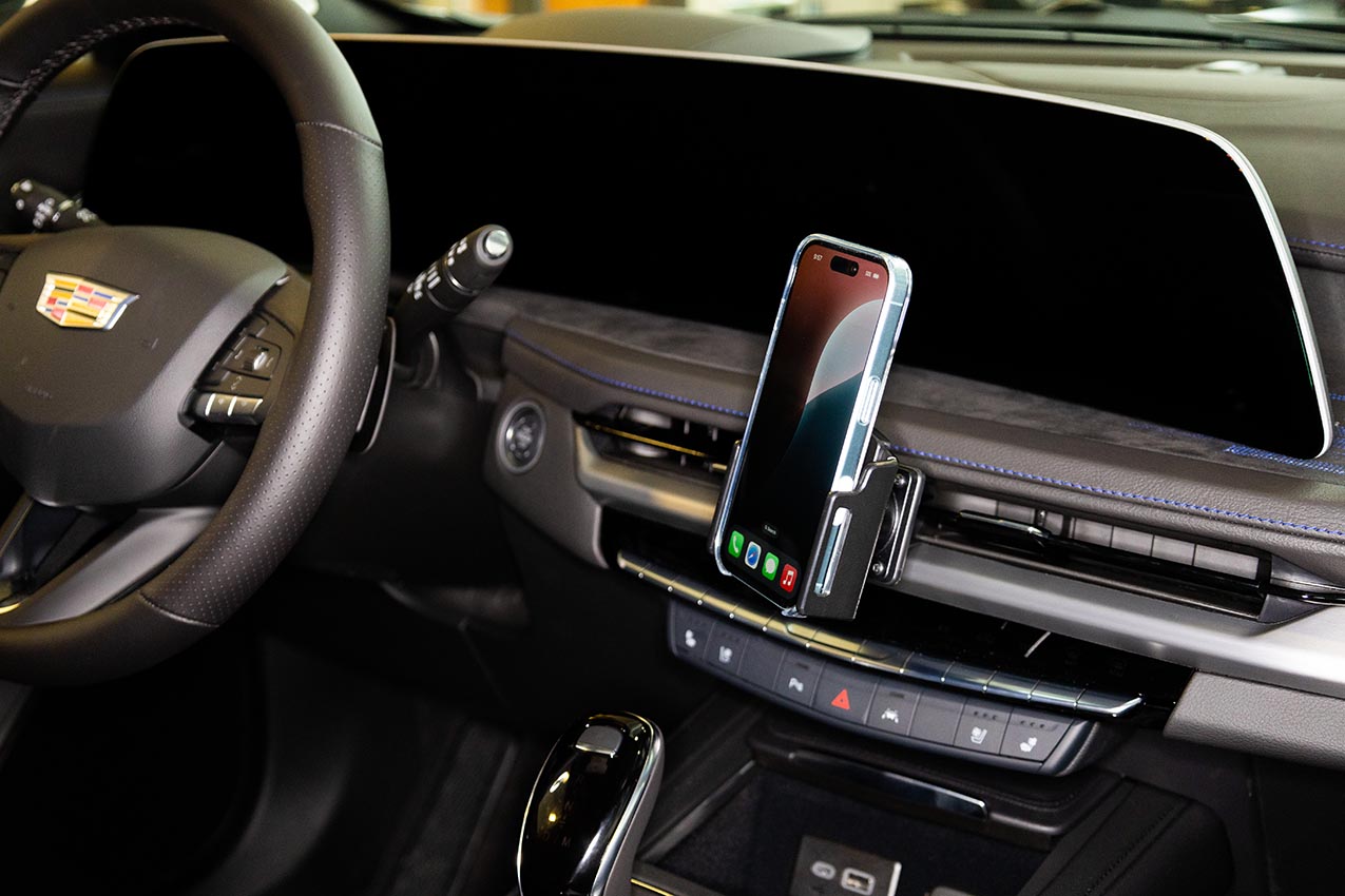 856145 Brodit ProClip für Cadillac XT4 - Baujahr 2024-2026, Armaturenbrett Mitte 9