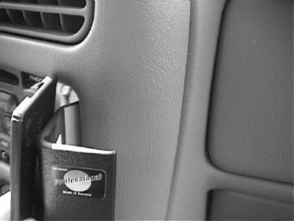852679 ProClip - GMC Envoy 99-01 2
