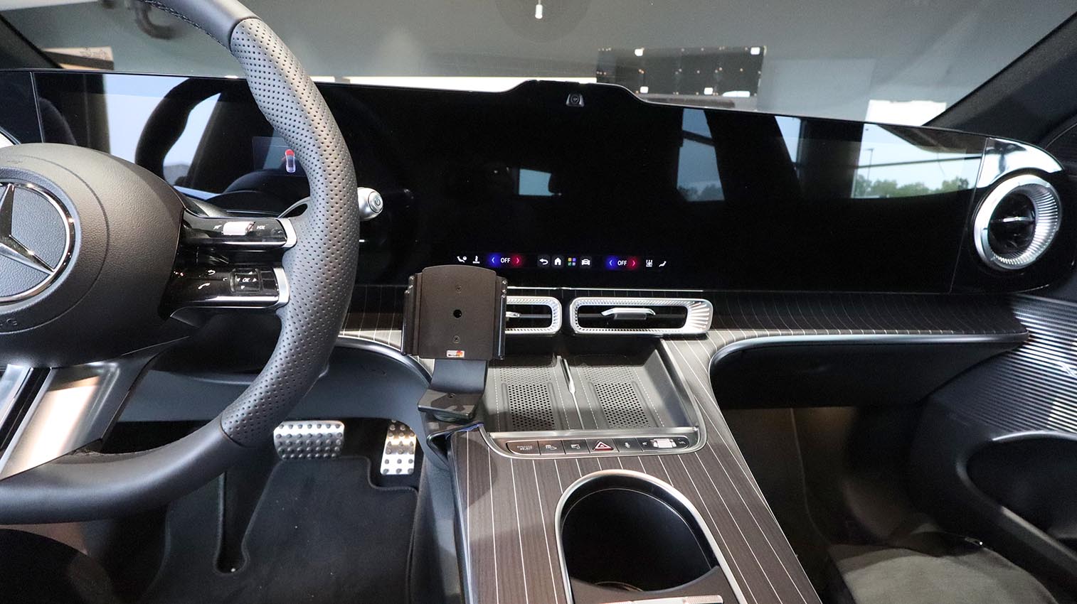 836297 Brodit ProClip für Mercedes Benz GLC-Class - Baujahr 2027, Mittelkonsole 7