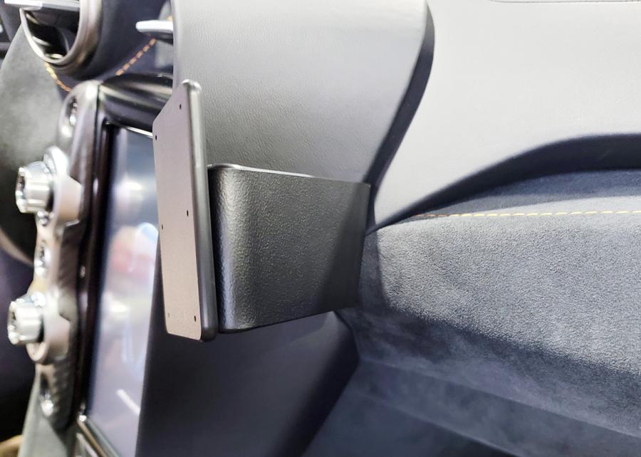 855725 ProClip - McLaren 720S 17-24 7