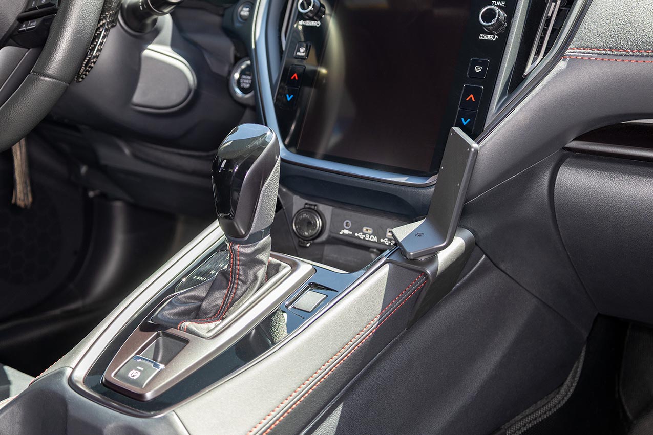 836195 Brodit ProClip für Subaru WRX - Baujahr 2022-2026, nur Automatik, Mittelkonsole 10