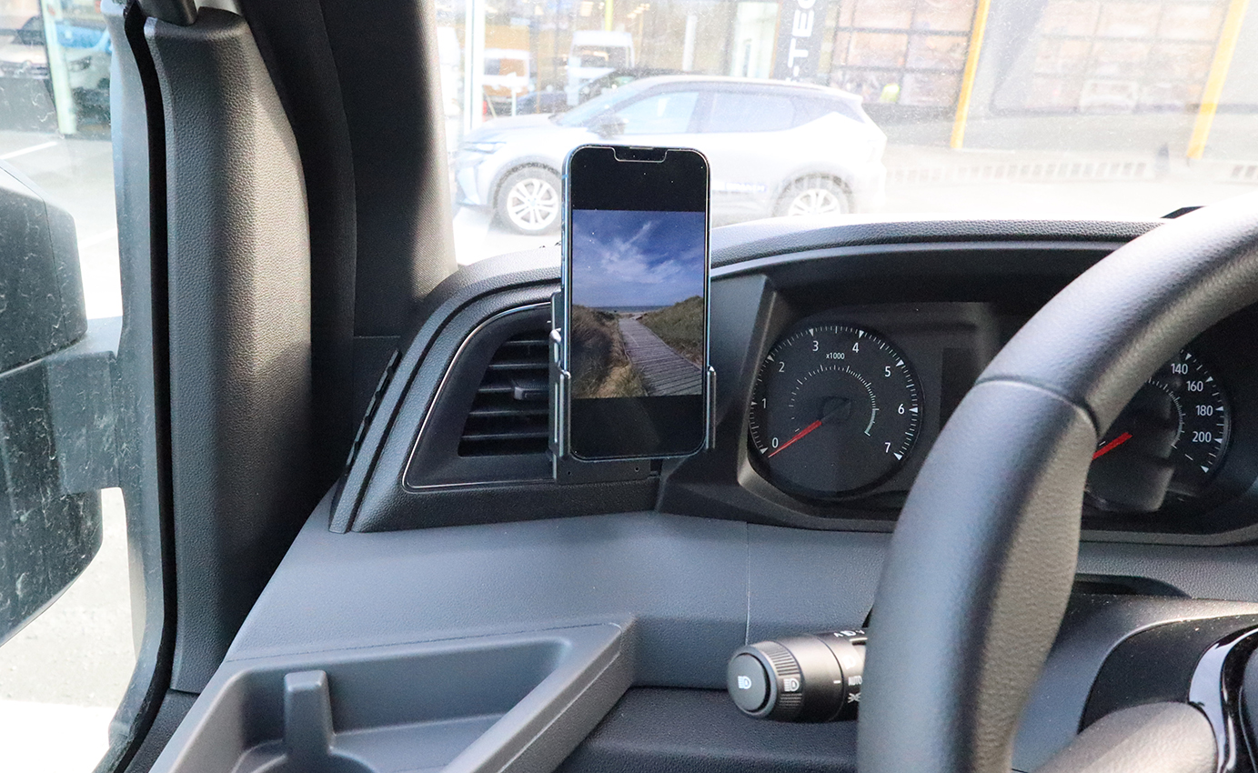 806180 Brodit ProClip für Renault Master - Baujahr 2025, Armaturenbrett links 8