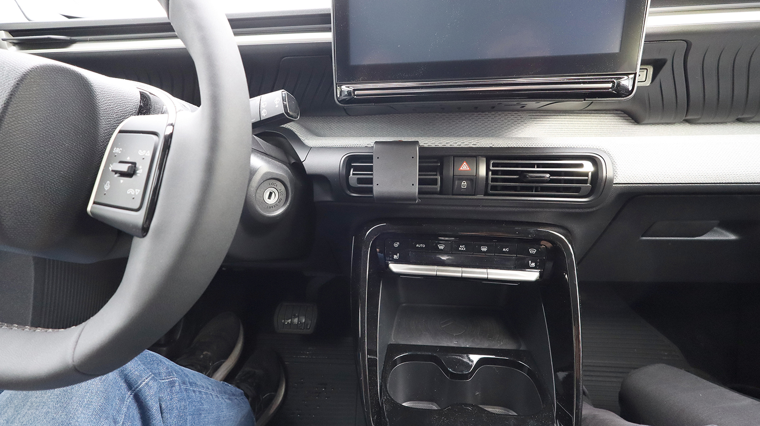 856293 Brodit ProClip für Citroen C3 Aircross/E-C3 - Baujahr 2025-2026, Armaturenbrett 4