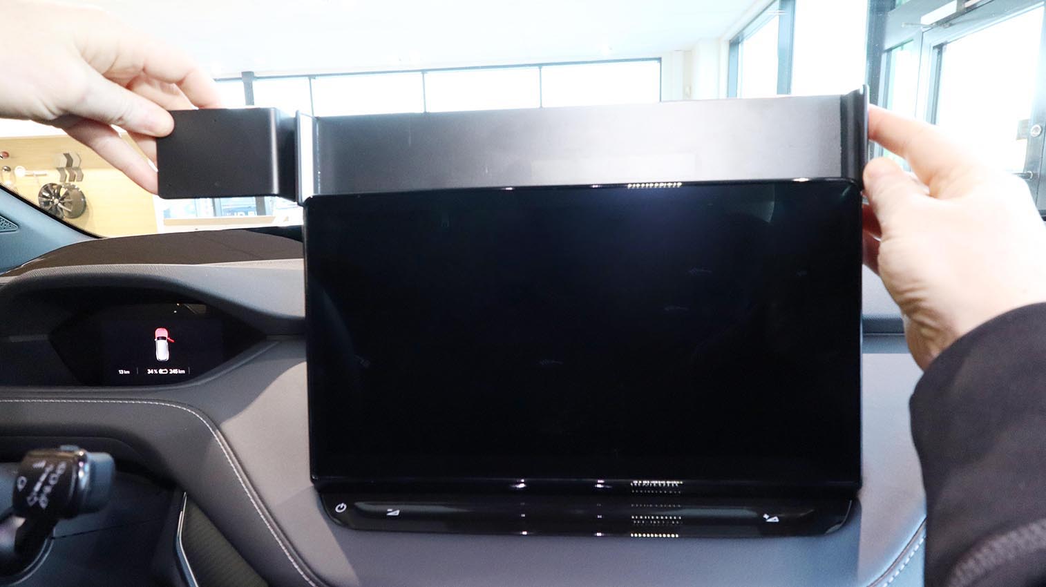 856177 Brodit ProClip für Skoda Octavia IV Baujahr 2020-25, Armaturenbrett Mitte 5