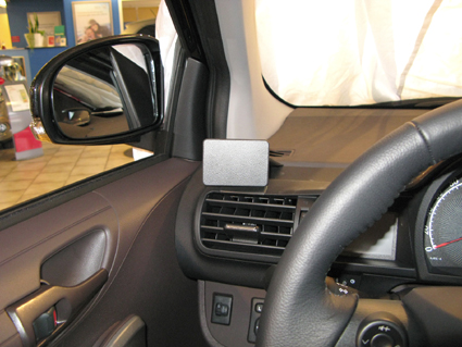 804292 ProClip - Toyota iQ 09-19 5