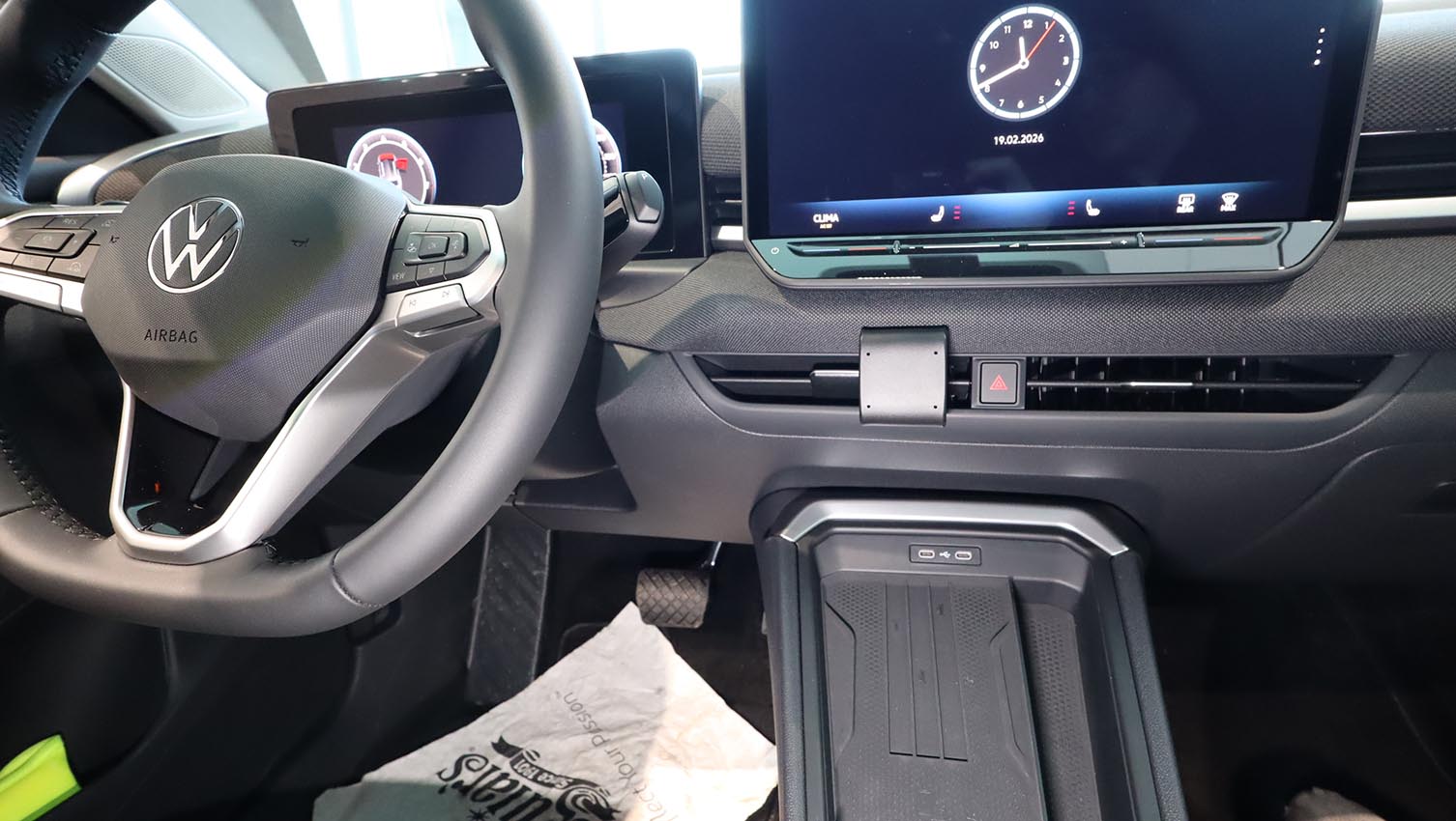 856270 ProClip für Volkswagen T-Roc - Baujahr 2026, Mittelkonsole Fahrerseite 11