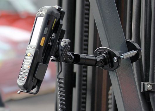 Auch für Gabelstapler bietet Brodit passgenaue Lösungen.